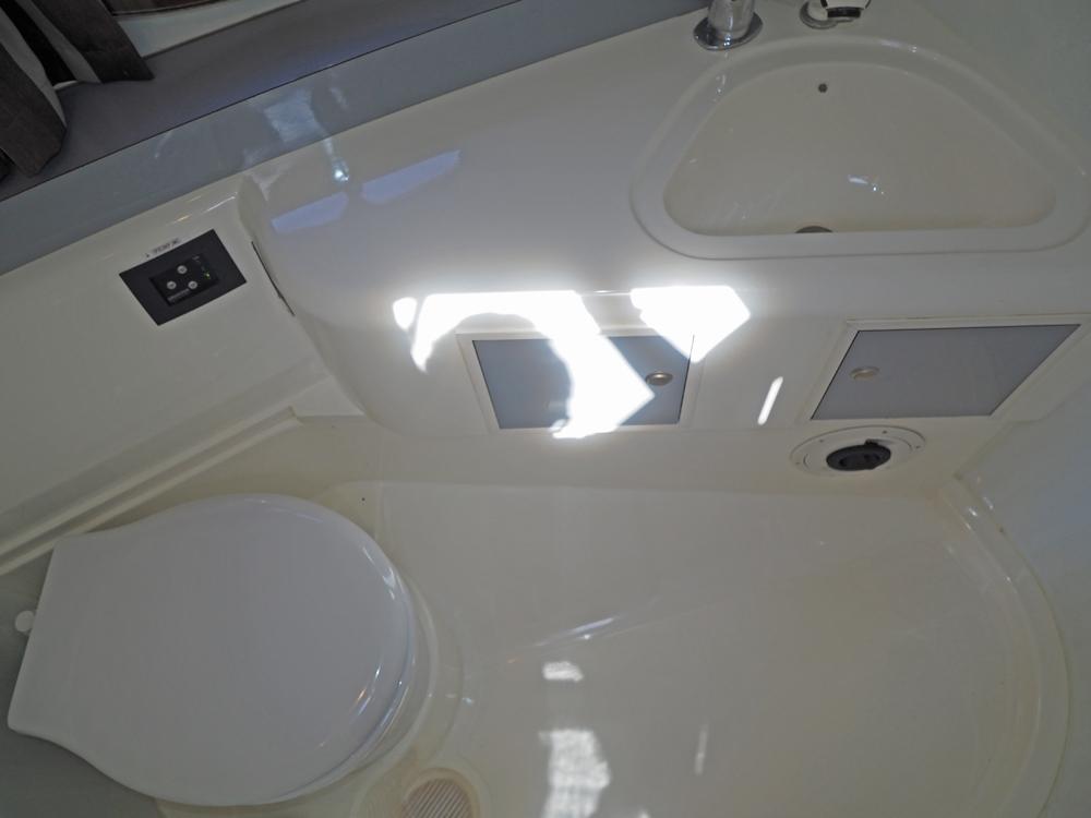 Fore ship, Accommodation